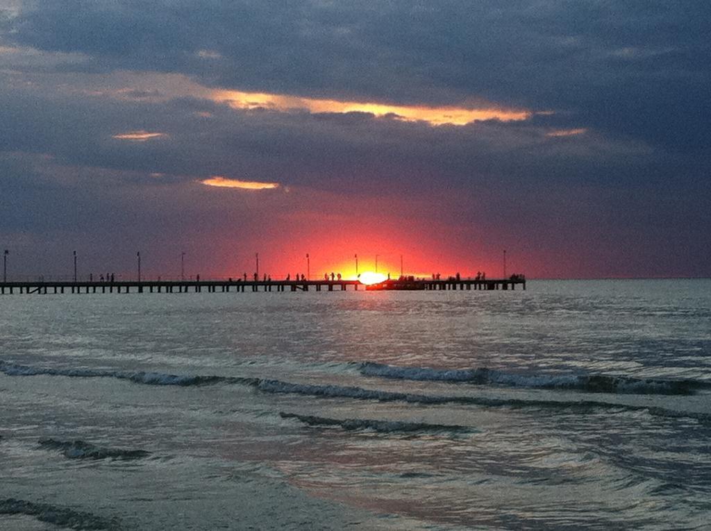 Award Winning Beach Front Retreat Frankston Luaran gambar
